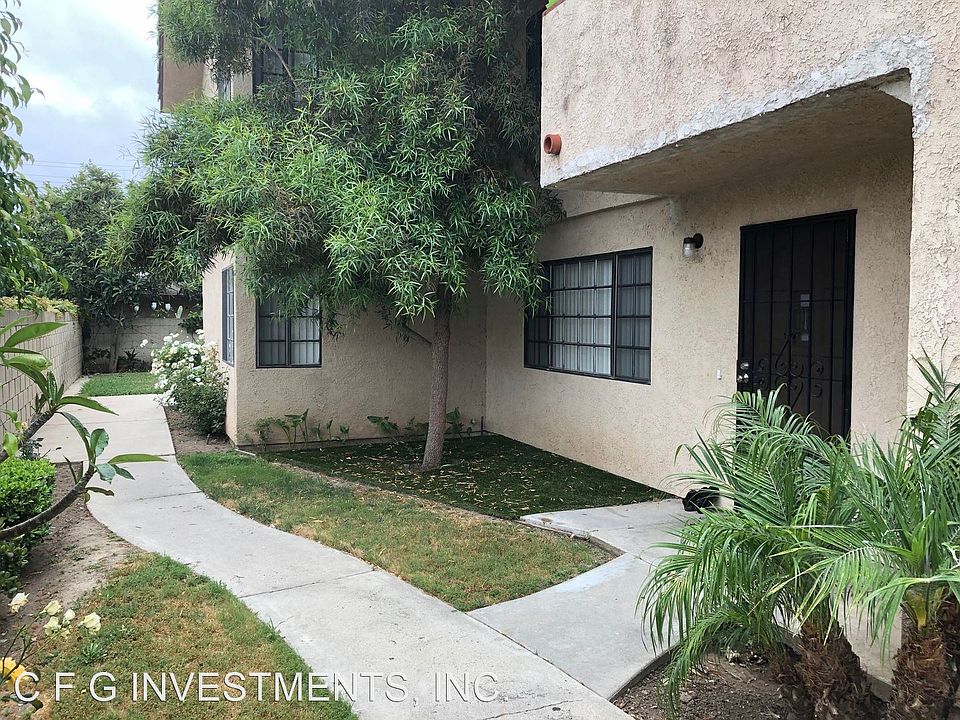 1st image of 18842 E Center Ave #8873514