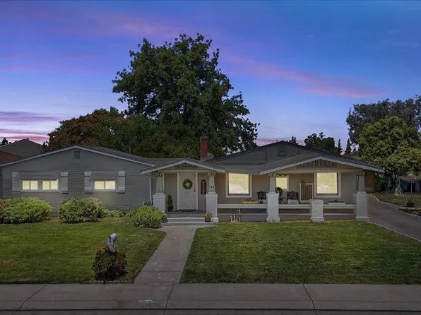 560 1st St, Escalon, CA 95320