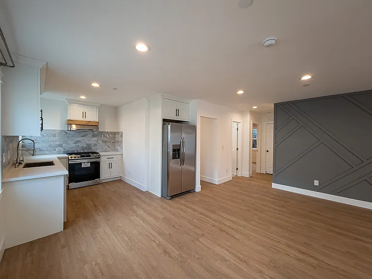 94 S Vinedo Ave #94 — Photo 8