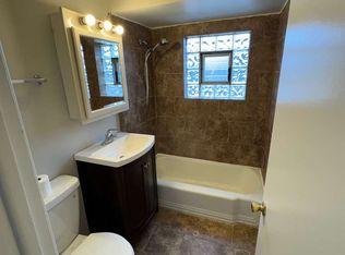 846 S 21st Ave APT 1E, Maywood, IL 60153