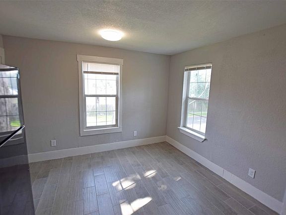 4th image of 512 N Jones Street #6