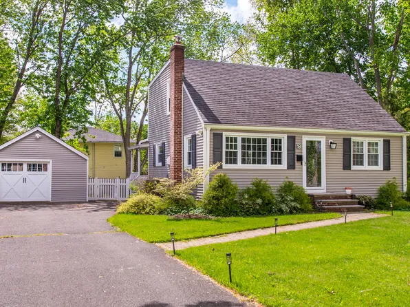 18 Columbia Ave, Berkeley Heights, NJ 07922