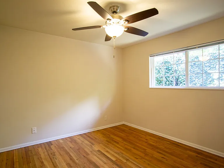 5025 S Corbett Ave #17 — Photo 6