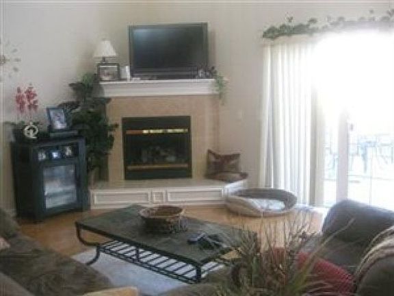 2nd image of 514 Seaton Ct