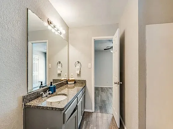 7500 Chapin Rd #A104 — Photo 9