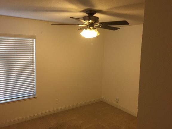 4th image of 2909 E Huntington Blvd #209