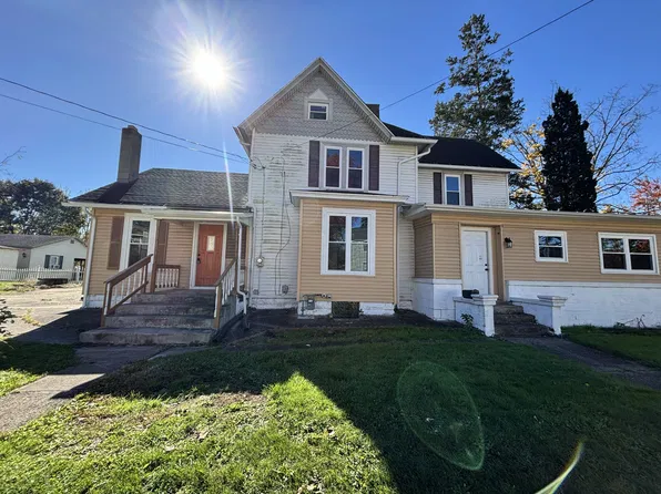 1806 Erie St S, Massillon, OH 44646