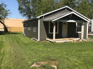 1500 E 21st St, Des Moines, IA 50317