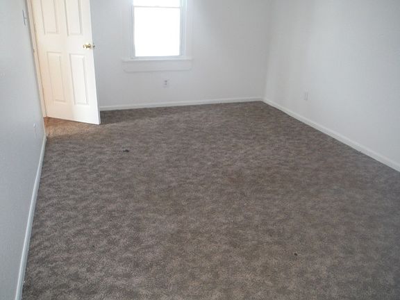 Down stair bedroom