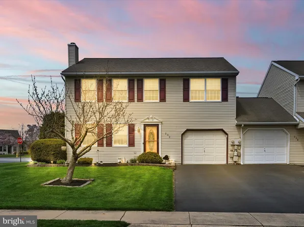 202 Forest Cir #L-0108, Palmyra, PA 17078