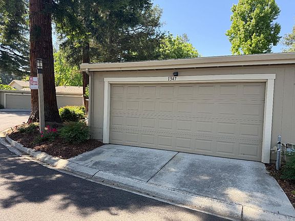 3rd image of 1347 Arbor Park Ct