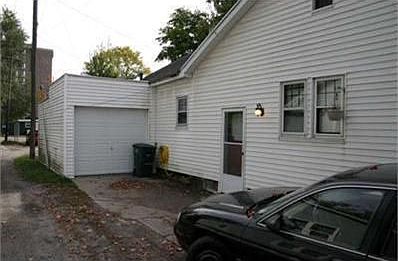 2nd image of 1082 2nd St