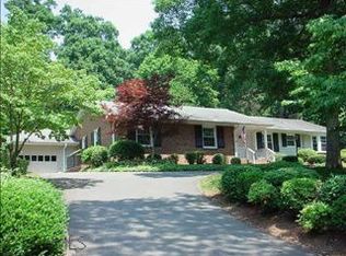 3365 Nottingham Rd, Winston Salem, NC 27104