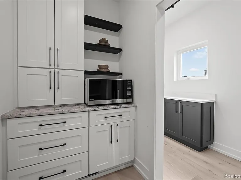 125 N Washington Ave — Photo 10