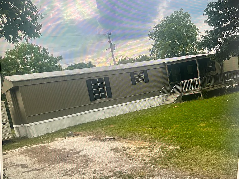 379 Merkel St — Photo 1