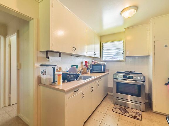 5th image of 485 Waianuenue Ave APT 248