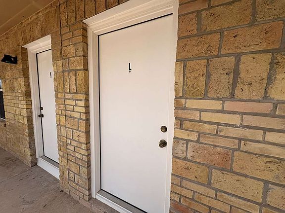 3rd image of 4018 San Agustin Ave APT L