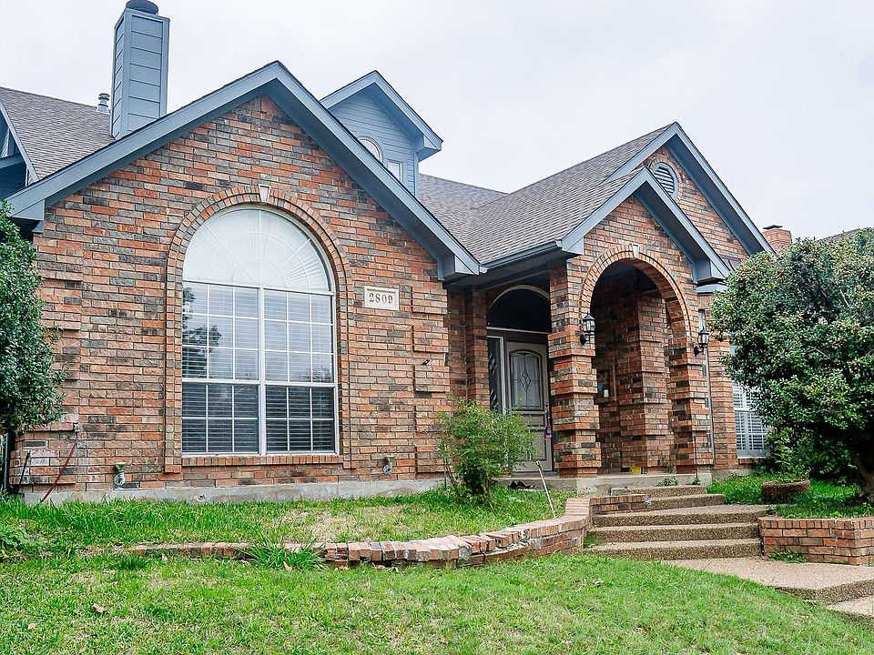 1st image of 2809 Winding Oak Trl