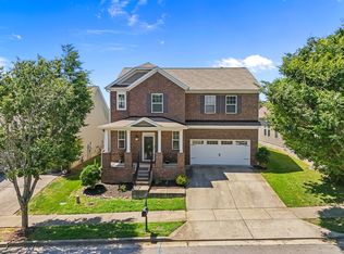 1708 Stonewater Dr, Hermitage, TN 37076