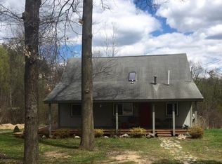 375 Army Rd, Leonard, MI 48367