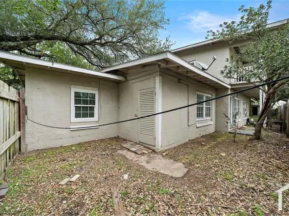 818 3rd Ave N APT 28, Texas City, TX 77590