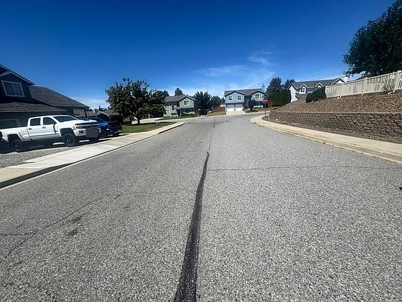 5th image of 204 S Lee Ct