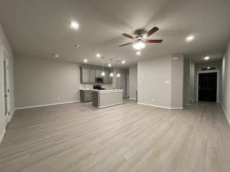 17201 Crane Fly Dr #B — Photo 3