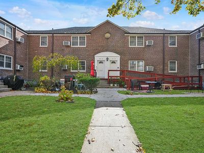 251-16 60th Ave #5A, Little Neck, NY, 11362