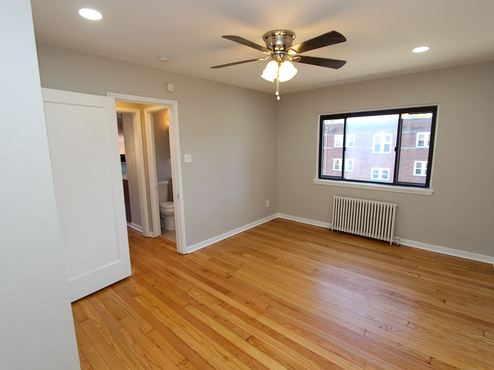 Hardwood 1-Bedroom