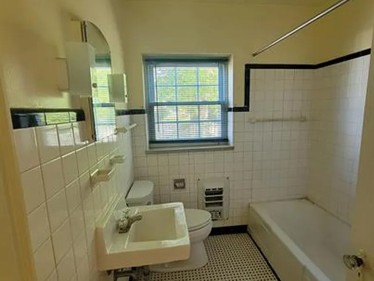 805 Somerset Dr — Photo 5