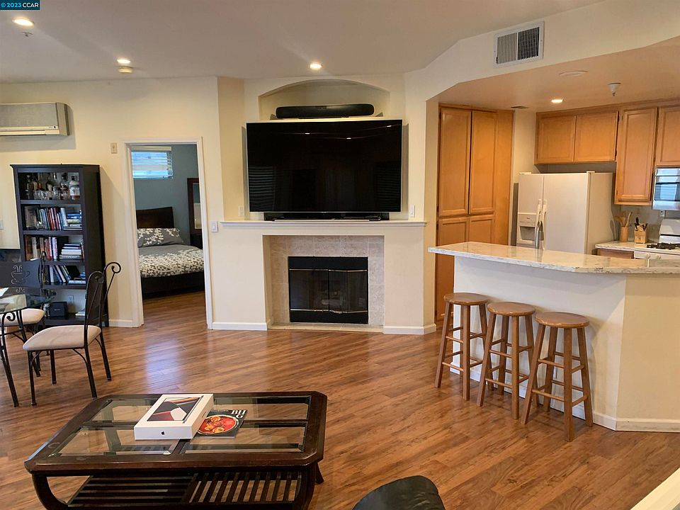 1st image of 400 Baltic Cir Unit 432