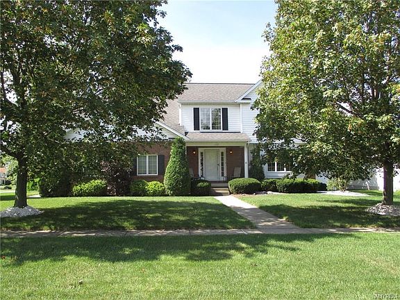 2nd image of 5525 Devonshire Dr