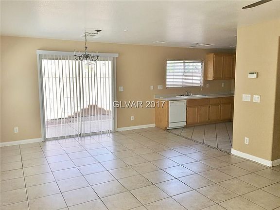 5th image of 170 Desert Pond Ave