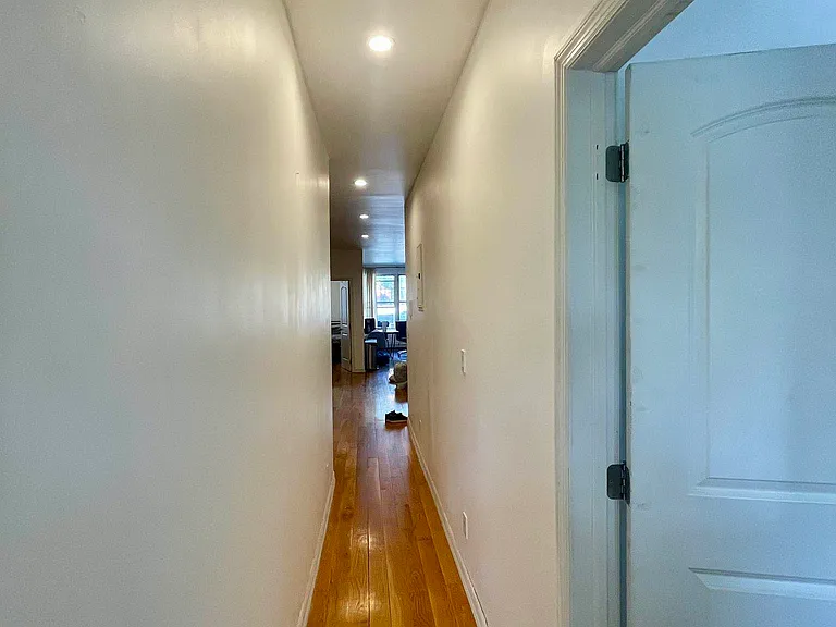 3211 Broadway #2 — Photo 7