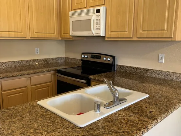 589 N Johnson Ave N #219, El Cajon, CA 92020