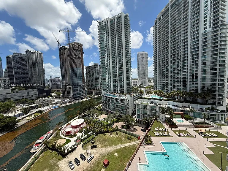 350 S Miami Ave #1902 — Photo 4