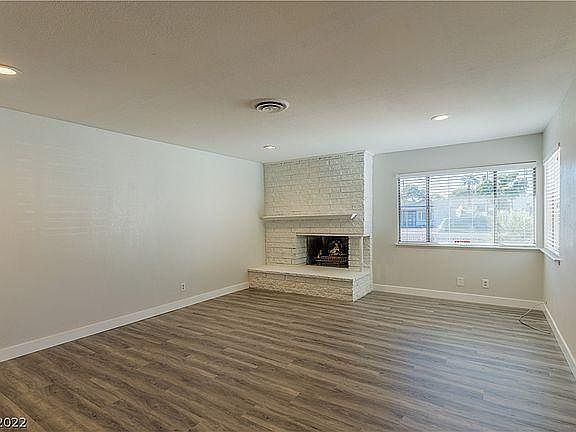 2nd image of 4616A Lilliput Ln