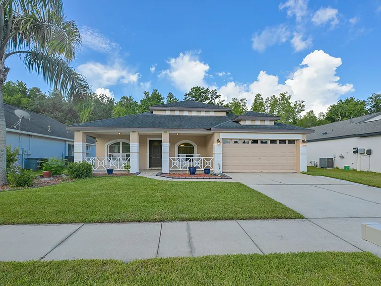 1147 Timber Trace Dr — Photo 2