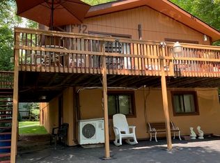 6108 Boardwalk Dr, Tobyhanna, PA 18466