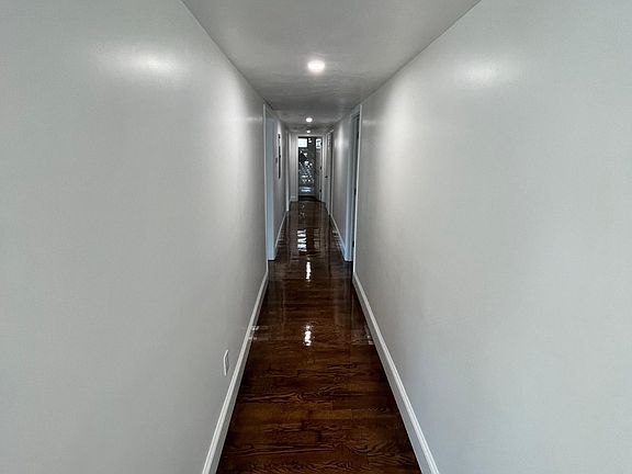 3rd image of 545 Essex St #3