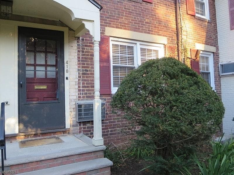 Private front entrance
