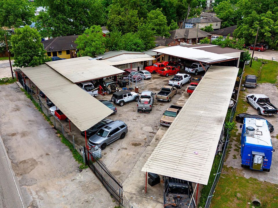 1st image of 32 Berry Rd