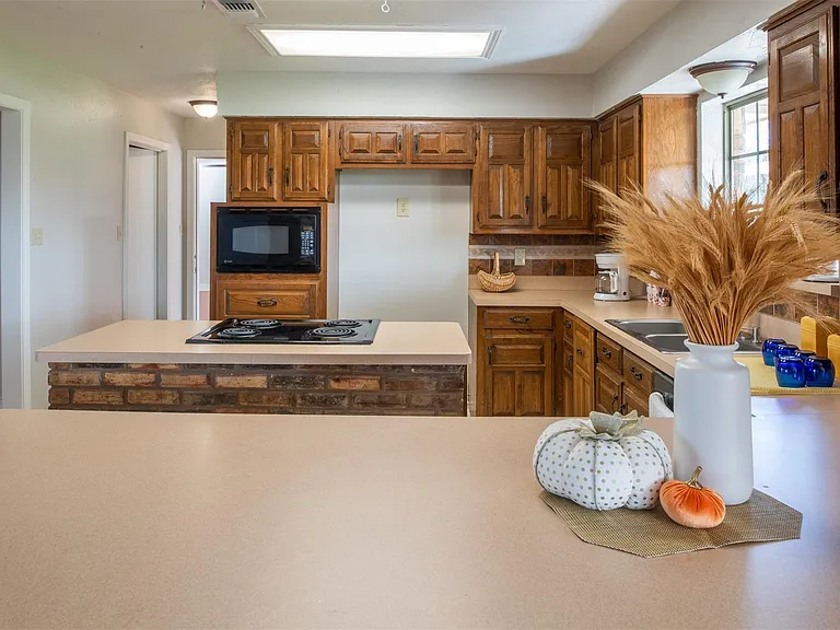 1850 Rock Ridge Rd — Photo 13