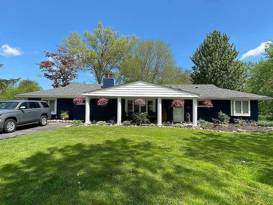 1st image of 28186 Briar Hill Dr