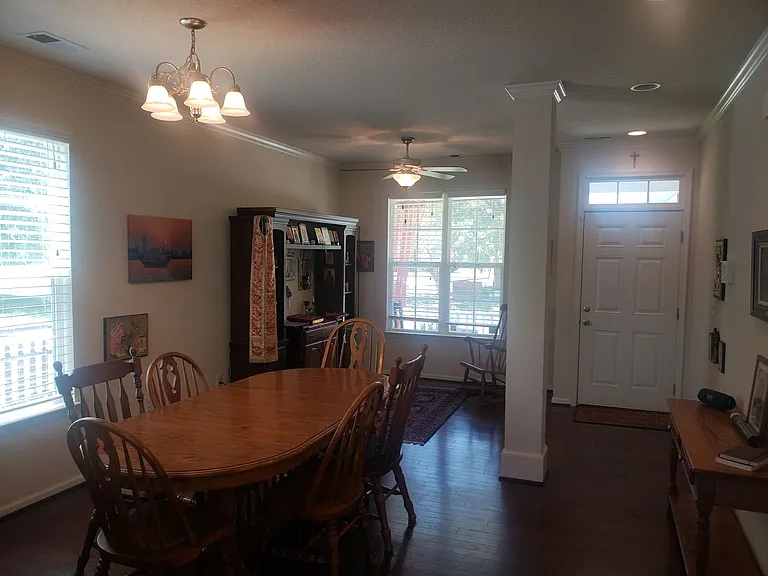 328 Cherry St — Photo 4