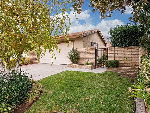 2nd image of 25648 Alicante Dr