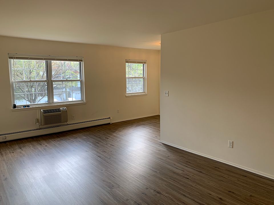 1st image of 153C Park Ave #153-C