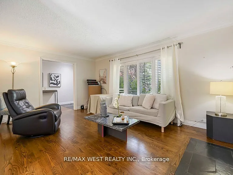 11 Duval Dr — Photo 9