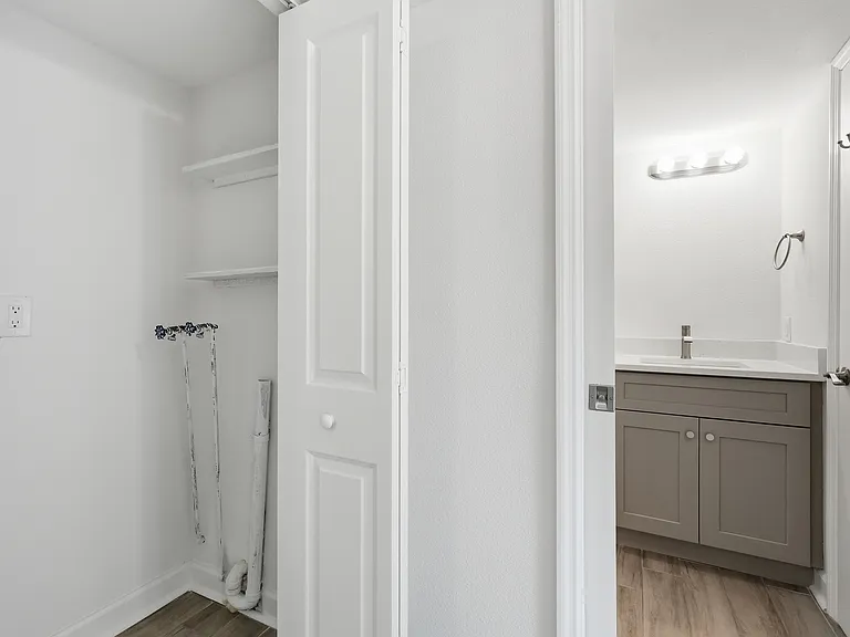 548 Plaza Seville Ct #89 — Photo 16