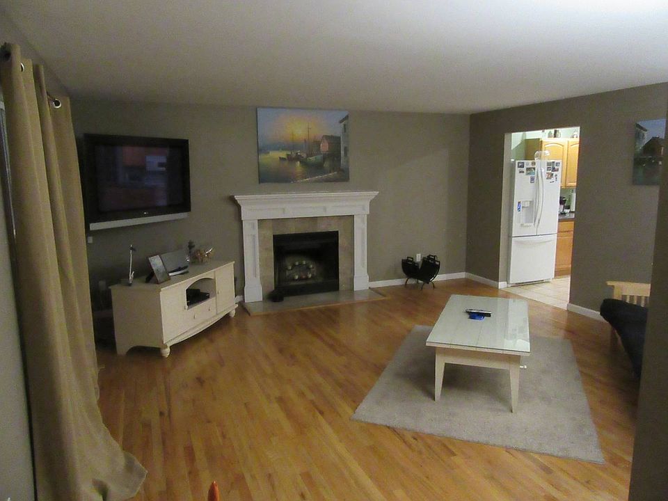 1st image of 135 Waldorf Dr